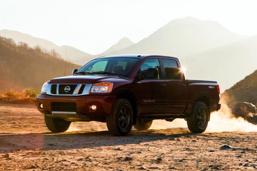  Nissan Titan Pickup 2013 года  (фото 35 из 43)